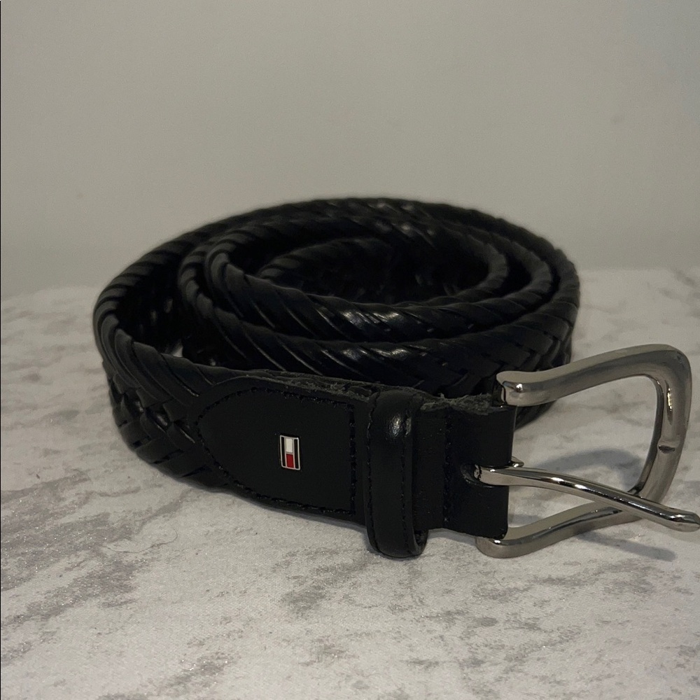 Y2K Tommy Hilfiger Men's Black Braided Leather Belt 45”